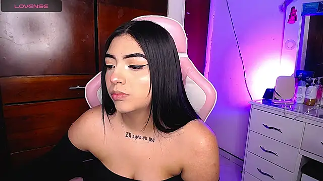 eva six online show from 02/25/25, 01:41