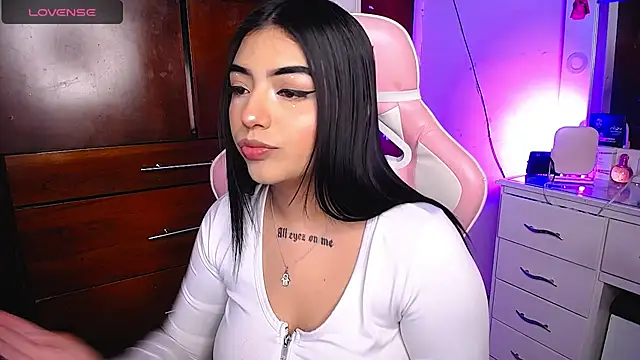 eva six online show from 03/18/25, 11:42