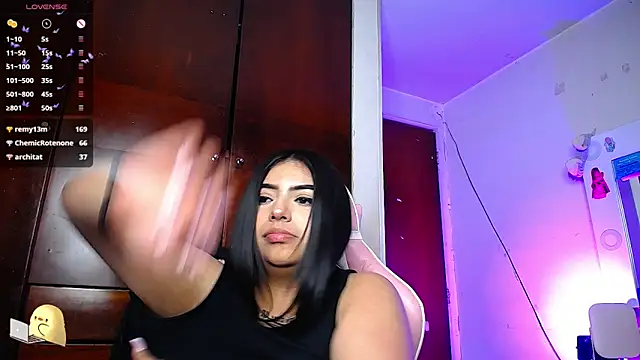 eva six online show from 12/12/24, 10:52