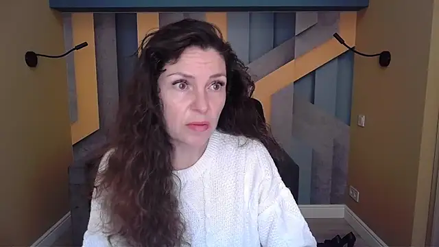 EllaLong online show from 11/23/25, 12:26