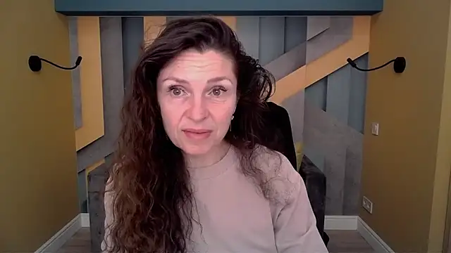 EllaLong online show from 03/06/26, 12:22