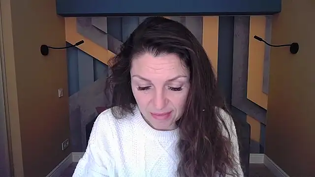 EllaLong online show from 01/19/26, 12:31