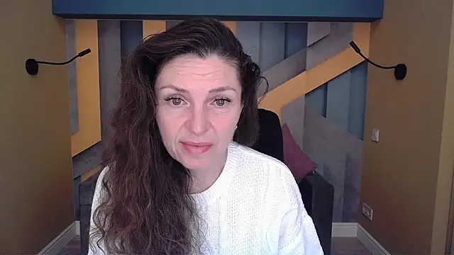 EllaLong online show from 11/26/25, 12:27