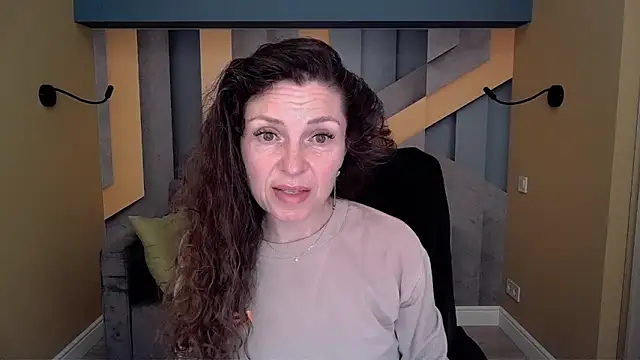 EllaLong online show from 03/13/26, 12:32