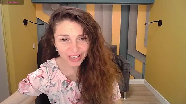 EllaLong online show from 01/26/25, 12:43