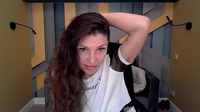 EllaLong online show from 09/10/25, 11:31