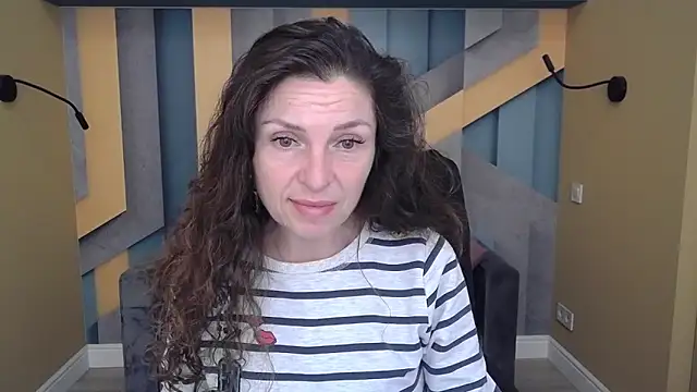 EllaLong online show from 10/30/25, 12:36