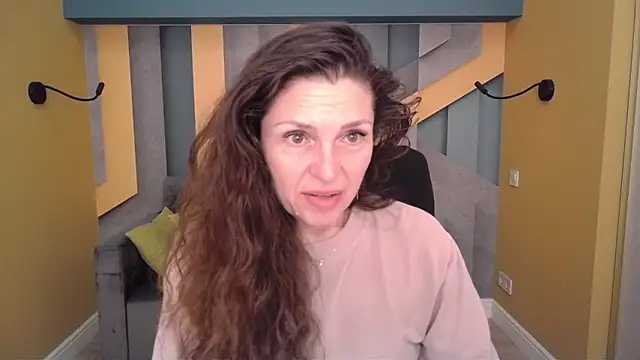 EllaLong online show from 03/25/26, 12:26