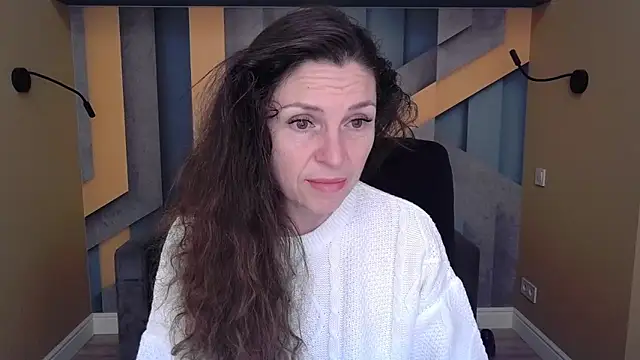 EllaLong online show from 10/19/25, 11:35