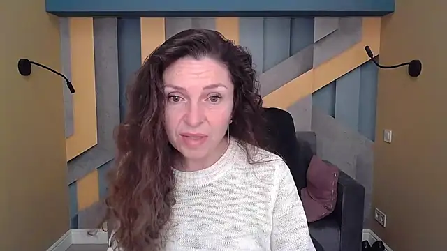 EllaLong online show from 10/12/25, 11:33