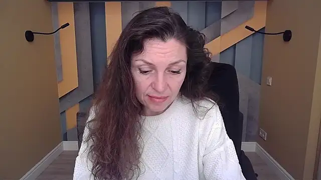 EllaLong online show from 01/11/26, 12:34