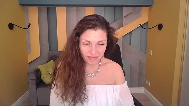 EllaLong online show from 04/01/26, 01:52