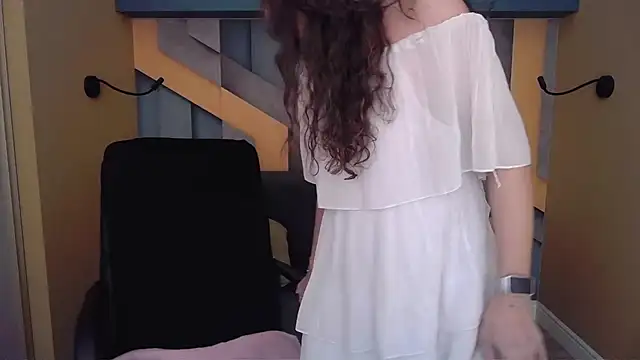 EllaLong online show from 03/03/26, 12:23