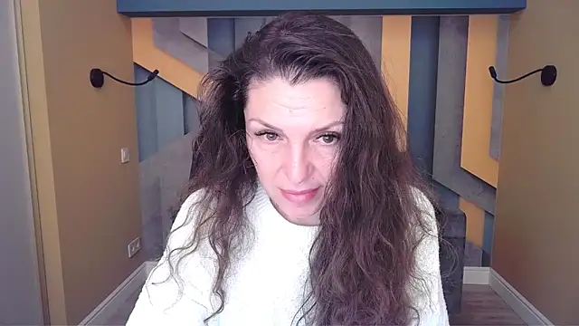 EllaLong online show from 02/11/26, 12:38