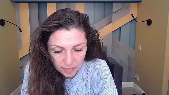 EllaLong online show from 10/22/25, 11:31