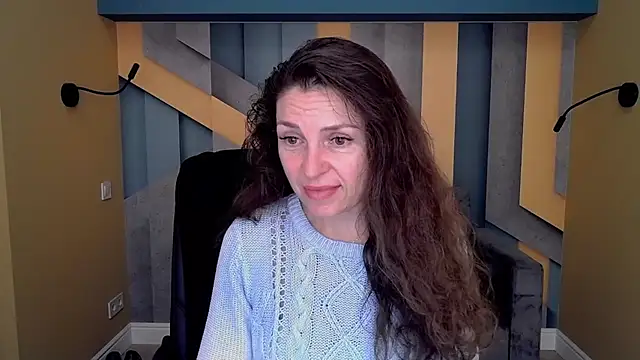 EllaLong online show from 10/24/25, 11:42