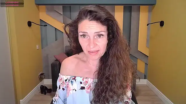 EllaLong online show from 02/01/25, 12:47