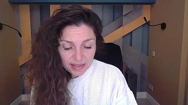 EllaLong online show from 11/04/25, 12:31