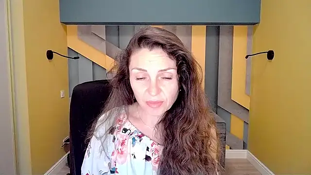 EllaLong online show from 02/13/25, 12:32