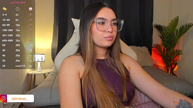 dakottaa  online show from 03/18/26, 11:37