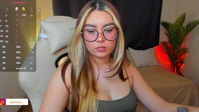 dakottaa  online show from 07/02/26, 12:22