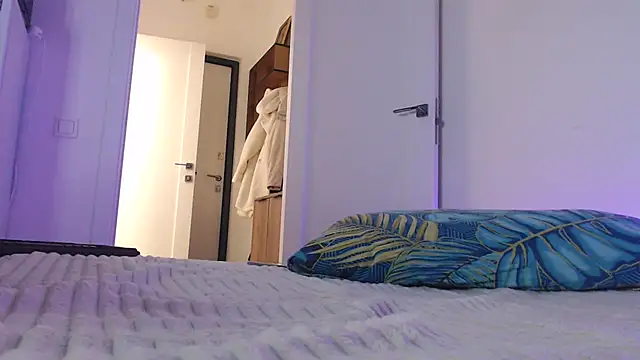 Snapshot of Karolina_love_ chatting on 02/13/26, 08:20 Karolina love online show from 02/13/26, 08:20