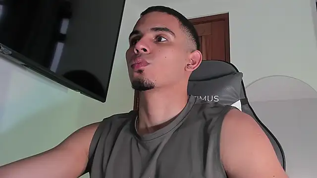 joss 111 online show from 11/04/25, 12:09