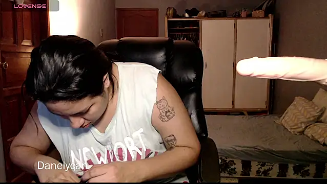 DanelyLopez online show from 05/08/26, 01:20