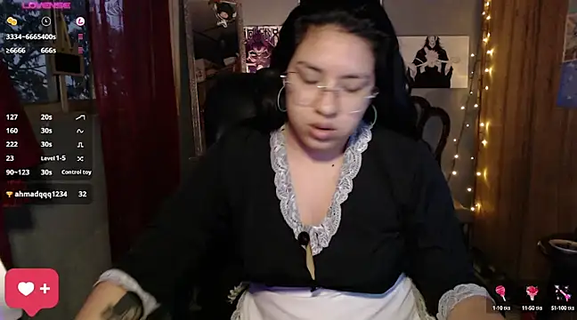 Snapshot of DanelyLopez chatting on 02/17/25, 11:43 DanelyLopez online show from 02/17/25, 11:43