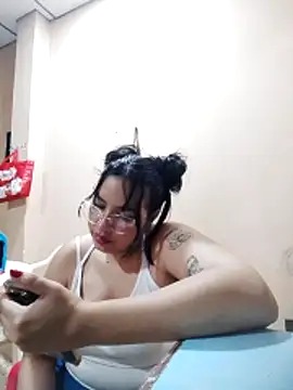 DanelyLopez online show from 02/09/26, 12:30