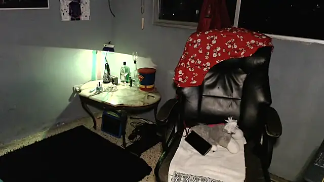 DanelyLopez online show from 11/11/25, 01:55