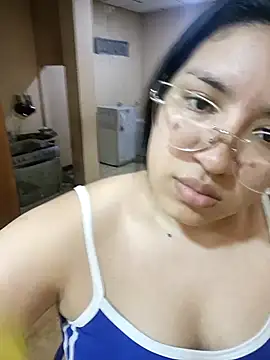 DanelyLopez online show from 11/27/25, 11:27