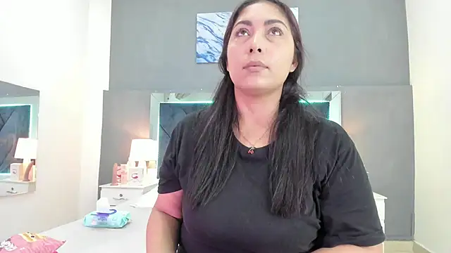 Lauralove 69 online show from 02/07/26, 08:39