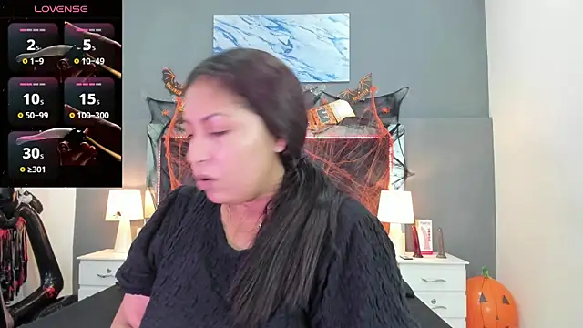 Lauralove 69 online show from 11/02/25, 05:51