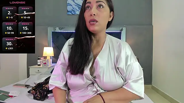 Lauralove 69 online show from 03/02/26, 09:00