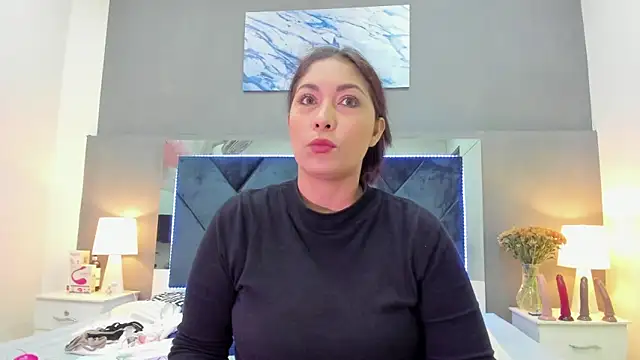 Lauralove 69 online show from 10/14/25, 08:09