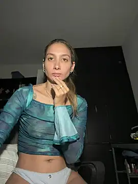 Snapshot of DanikRosse chatting on 03/03/25, 03:49 DanikRosse online show from 03/03/25, 03:49