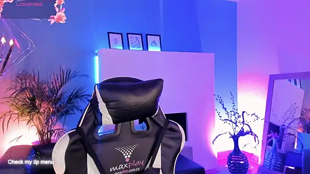 Megan inked online show from 11/17/25, 02:48