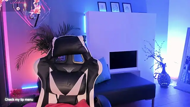 Megan inked online show from 12/14/25, 03:02