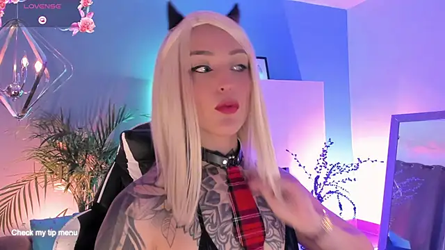 Megan inked online show from 11/08/25, 03:43