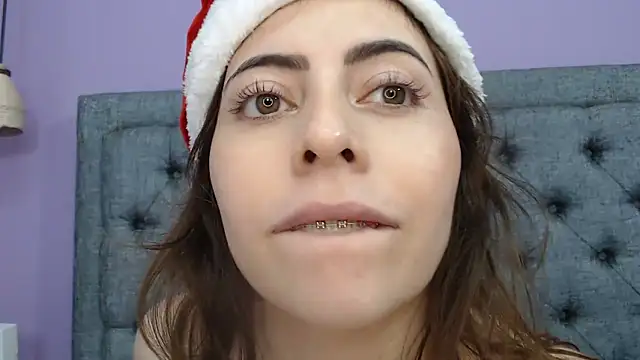 LilaSuni online show from 12/23/24, 05:43