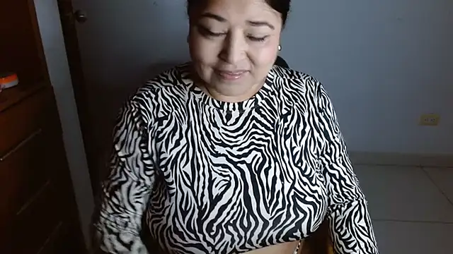 mariemiller19 online show from 05/23/26, 10:42