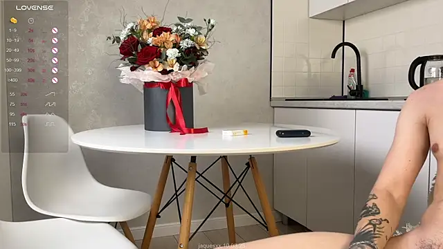 Snapshot of Jaquesxxx chatting on 03/10/25, 04:46 Jaquesxxx online show from 03/10/25, 04:46