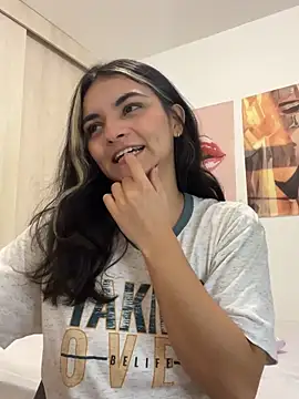 Cat2525 online show from 02/11/26, 01:38