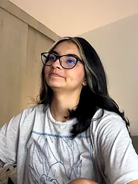 Cat2525 online show from 11/25/25, 02:34