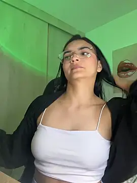 Cat2525 online show from 04/13/26, 07:18