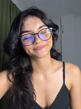 Snapshot of Cat2525 chatting on 01/14/25, 01:58 Cat2525 online show from 01/14/25, 01:58