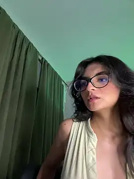 Snapshot of Cat2525 chatting on 02/05/25, 01:15 Cat2525 online show from 02/05/25, 01:15