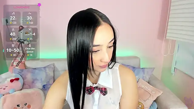 tinysara online show from 03/11/26, 04:23