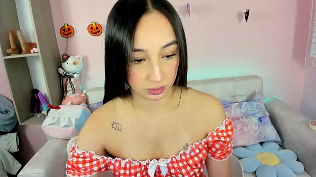 tinysara online show from 10/15/25, 04:26